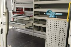 Allestimento Scaffalature per Fiat Ducato, Peugeot Boxer, Citroën Jumper, Mercedes Sprinter, Volkswagen Crafter, Renault Master, Iveco Daily, Nissan NV400, Opel Movano, Ford Transit, Fiat Doblo, Renault Trafic, Nissan Interstar, Ford Custom, Nissan NV2500, Volkswagen Transporter, Toyota Proace, Mercedes Vito.