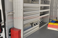 Allestimento Scaffalature per Fiat Ducato, Peugeot Boxer, Citroën Jumper, Mercedes Sprinter, Volkswagen Crafter, Renault Master, Iveco Daily, Nissan NV400, Opel Movano, Ford Transit, Fiat Doblo, Renault Trafic, Nissan Interstar, Ford Custom, Nissan NV2500, Volkswagen Transporter, Toyota Proace, Mercedes Vito.