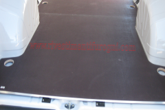 Allestimento veicoli pianali e rivestimenti per furgoni come Fiat Ducato, Peugeot Boxer, Citroën Jumper, Mercedes Sprinter, Volkswagen Crafter, Renault Master, Iveco Daily, Nissan NV400, Opel Movano e Ford Transit.