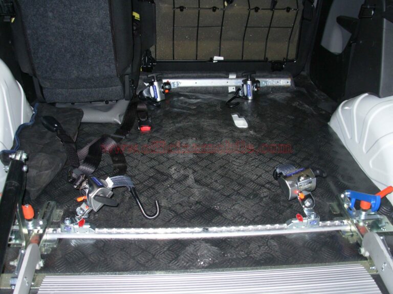 Allestimento per Fiat Ducato, Ford Transit, Mercedes-Benz Sprinter, Volkswagen Crafter, Iveco Daily, Renault Master, Peugeot Boxer, Citroën Jumper, Opel Movano, Fiat Doblo, Ford Transit Connect, Renault Kangoo, Citroën Berlingo, Peugeot Partner, Opel Combo, Toyota Proace City, Fiat Scudo, Citroën Jumpy, Peugeot Expert, Toyota Proace, Opel Vivaro, Renault Trafic, Nissan NV300, Dacia Dokker, Renault Express, Volkswagen Caddy, Volkswagen Transporter, Ford Custom, MAN TGE, Mercedes Vito, Hyundai H350, Nissan NV200, Nissan Primastar, Nissan Interstar, Fiat Talento