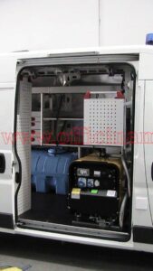 Allestimento per Fiat Ducato, Ford Transit, Mercedes-Benz Sprinter, Volkswagen Crafter, Iveco Daily, Renault Master, Peugeot Boxer, Citroën Jumper, Opel Movano, Fiat Doblo, Ford Transit Connect, Renault Kangoo, Citroën Berlingo, Peugeot Partner, Opel Combo, Toyota Proace City, Fiat Scudo, Citroën Jumpy, Peugeot Expert, Toyota Proace, Opel Vivaro, Renault Trafic, Nissan NV300, Dacia Dokker, Renault Express, Volkswagen Caddy, Volkswagen Transporter, Ford Custom, MAN TGE, Mercedes Vito, Hyundai H350, Nissan NV200, Nissan Primastar, Nissan Interstar, Fiat Talento
