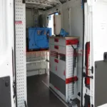 Allestimenti su misura per realizzato su Fiat Ducato con scaffalature modulari per tecnici e manutentori