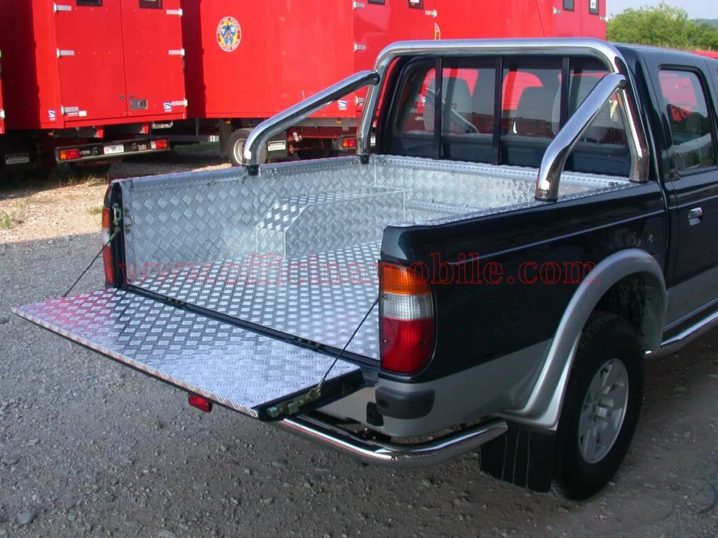 Scaffalature per officine mobili realizzato su Toyota Proace Scaffali modulari per utilizzo professionale
